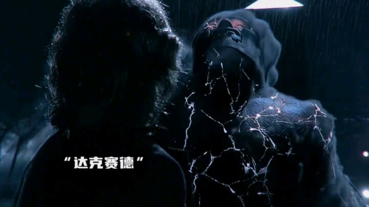 Tom Welling's version of Superman fights Darkseid and pushes Apokolips to save the earth!