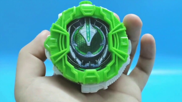 [Trik baru untuk orang jahat] Unboxing Kamen Rider Lucky Box