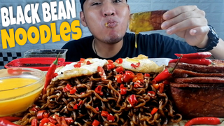 KOREAN BLACK BEAN NOODLES WITH CHILLI, CHEESY SPAM & EGGS | MUKBANG ASMR