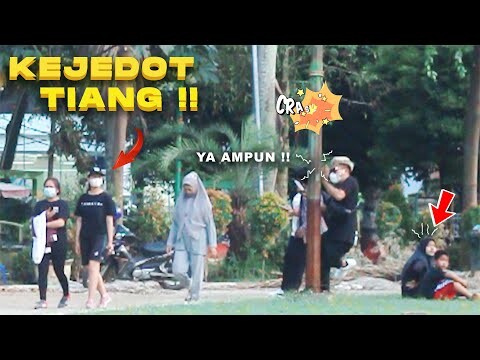 PRANK KEJEDOT TIANG - AUTO MALU PART 4 NGAKAK