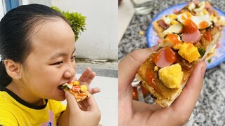 Hướng dẫn làm món ăn vặt BÁNH MÌ NƯỚNG MUỐI ỚT đơn giản | Bé Bảo Phương 10 tuổi