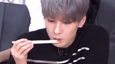 "Ci Jing eats like he's eating poison" Seventeen Jeon Wonwoo