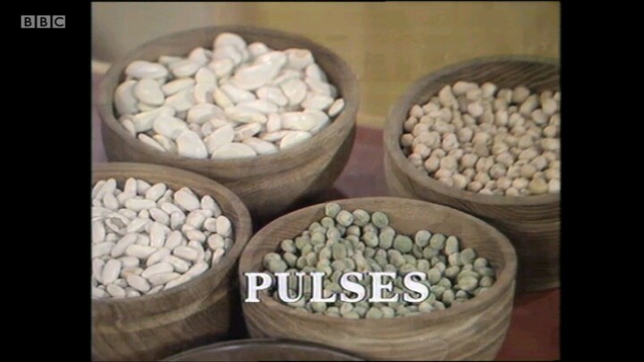 Delia Smith's Cookery Course Series 1: Pulses