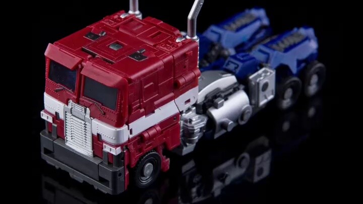 [Model Play Information Express] ราคา 278 หยวน ตัวแปร Optimus Prime ที่ผลิตในประเทศดีกว่ารุ่นดั้งเดิ