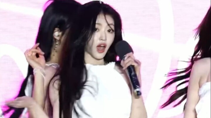 250223 YooA Manila WATERBOMB Không ngừng Fan Shot