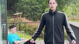[Wang Hedi] Siapa yang belum pernah melihat Wang Hedi menari latihan shuttlecock Materia Medica Comp