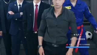 各自干各自的，只有C位在认真跳舞
