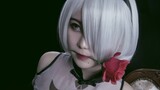 [Cosplay] Miss 2B in "Nier: Automata", do you have a nosebleed when you open the cheongsam to your w