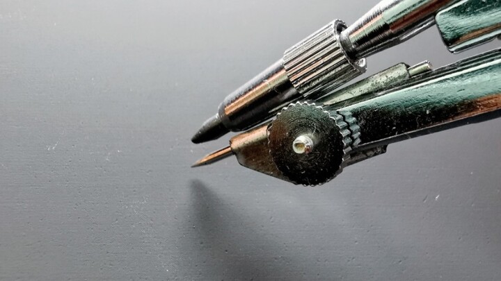 [Banfang] Writing with the tip of a compass? It turns out a cyberpunk glowing light ball