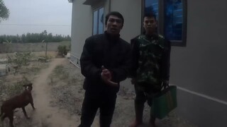 săn bắt ẩm thực vùng cao- Bà Lão 90 Tuổi Kêu Cứu Chú Chó Con Bị Rắn Hổ Mang Cắn Suýt Mất mạng