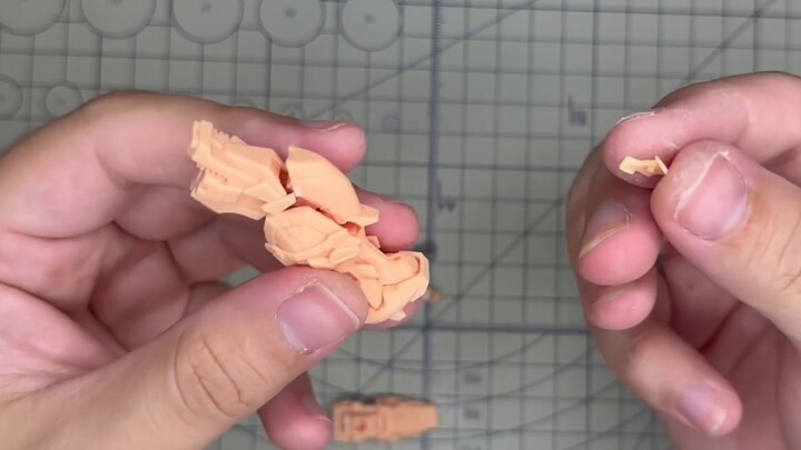 6cm Red Heretic and 9cm Red Heretic assembly video details