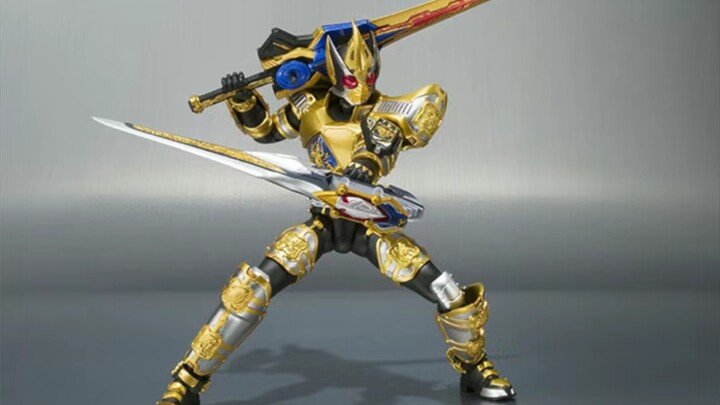 SHF Soul Limited: Bentuk "Tampilan" Kaisar Pedang Kamen Rider