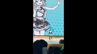 当我在学校cos初音未来跳《more jump more！》