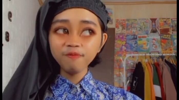 alwan RK drama Dewi pamer bawa uang mainan