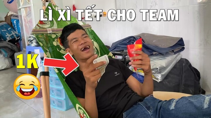 Tết Của Team Lâm Vlog Và Lì Xì Cực Khủng 😂 | Hậu Trường