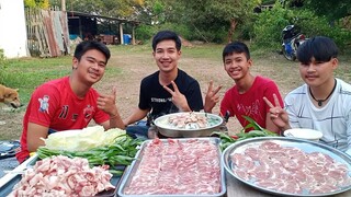 หมูกระทะเตาถ่านหอมๆ สามชั้นนุ่มๆ ในวันครบรอบ 28 ขวบ ของมิสเตอร์ เกมส์ 🎂์🎉🎊🎊