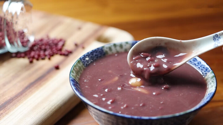 Hidangan Penutup Sempurna! Sup Kacang Merah Manis dengan Kulit Jeruk