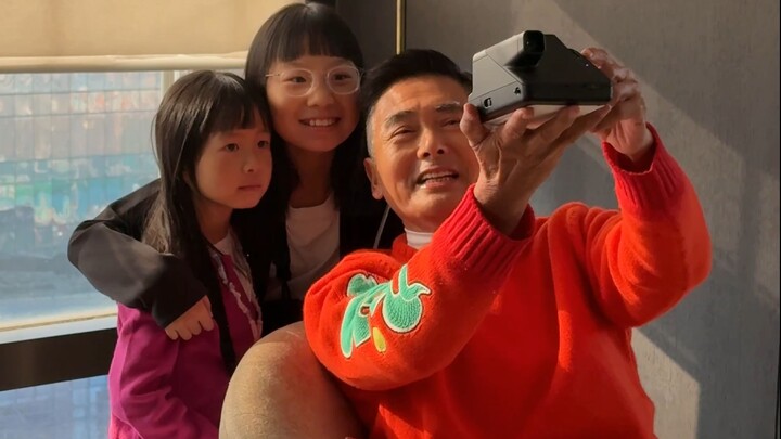 今天我要拍的演员是____