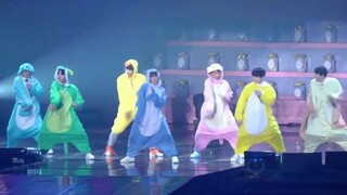 [Music][LIVE]Fancam <Blood Sweat Tear> in cute costume