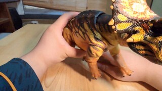 Plafon model dinosaurus super posable? Ulasan BOM pertama tentang Alloceratops di Internet