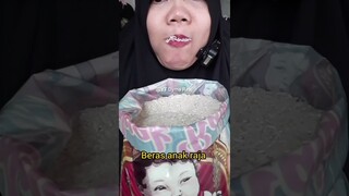 DYMA |ASMR RAW RICE EATING |Makan Beras | asmrrawriceeating| #asmrsounds  #asmr #shorts #mukbang