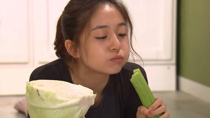 [Remix]Hilarious Baek Jin-hee eats raw vegetables|<High Kick>