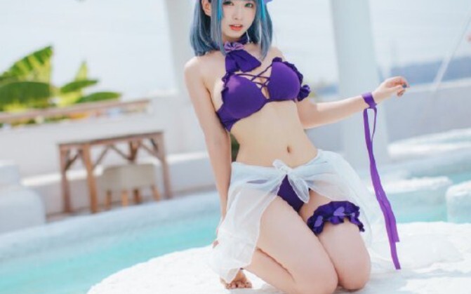 [cos collection] Miss sister's cosplay Azur Lane swimsuit with Cheshire in the water, thank you brot