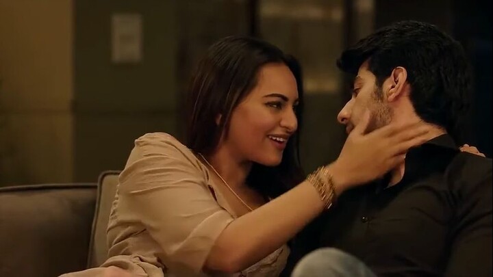 sonakshi sinha hot scene ittefaq