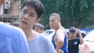 มันดูเหมือนเด็กที่อยากจะชนะการโต้เถียงไม่ใช่เหรอ? ฮ่าๆๆๆ…