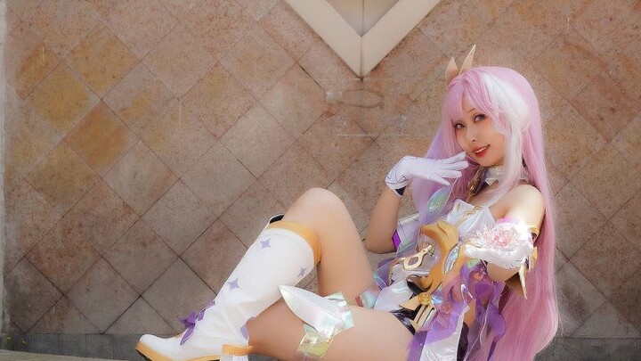 [First single post] #超絶かわいい☆# Who can resist the super cute Ailishia?