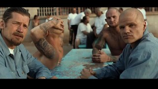 Violent and shocking! Real prison gang rush scenes! classic gangster movie