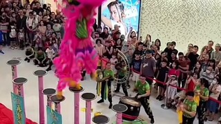 犀利！我看着脚都抖，你们还敢跳过去！