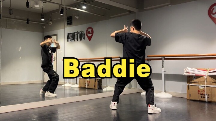 一只坏喵咪！IVE 《Baddie》