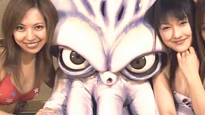 [Howl] Monster cumi-cumi bercakar 10 yang aneh menantang juara gulat Jepang dan ingin mencuri pacarn
