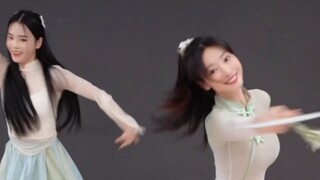[Liu Yan] Memutar tarian klasik dengan guru tari dengan gembira