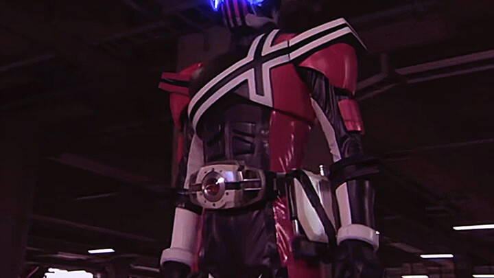 "Don't provoke the Imperial Rider who turns on the purple light, the consequences will be serious" [