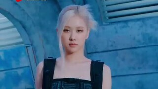 PINKVENOM CHALLENGE- ROSÉ VERSION