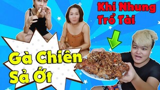 Phong Zhou Vlogs | Hôm Qua Được Tặng Quà - Hôm Nay Nhung Trổ Tài Nấu Gà Chiên Sả Ớt Max Dị