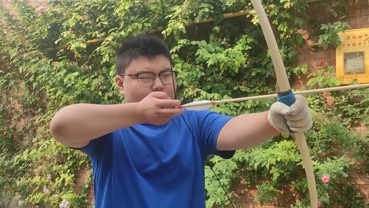 [Handmade] Costing 10 yuan, hand-rolled longbow with wax wood pole