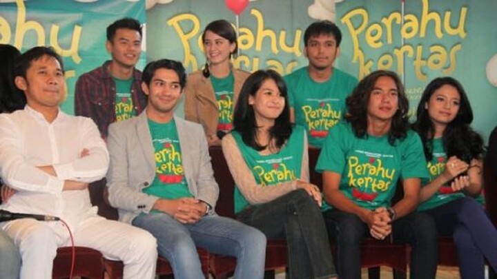 Perahu Kertas (2012)