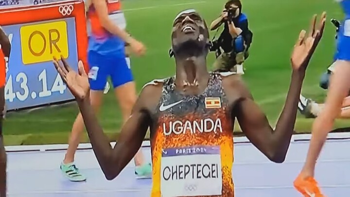 Ugandan Joshua Cheptegei sets a new 10000m Olympic Record Wins Gold in the Paris Olympics