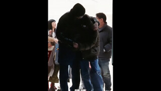 Can I watch this for free?! Tan Jianci and Jin Shijia, hug each other tighter? Hold hands tighter? K