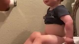 Toilet - training toddler declares, I didn't poop💩, i peed🤣