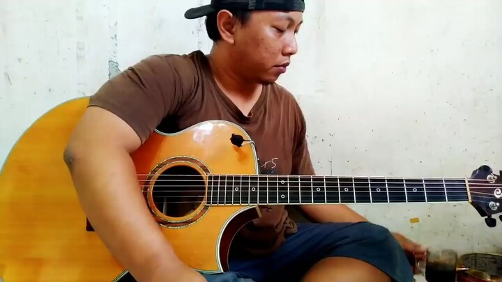 Tutorial Membunyikan Gitar Dengan Digesek