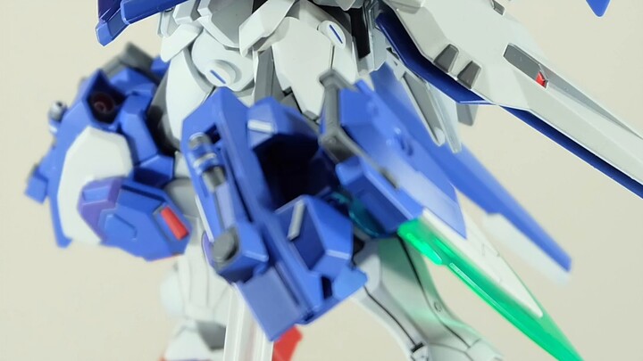 There are nine modified Pirate Gundam models. Which one do you like?