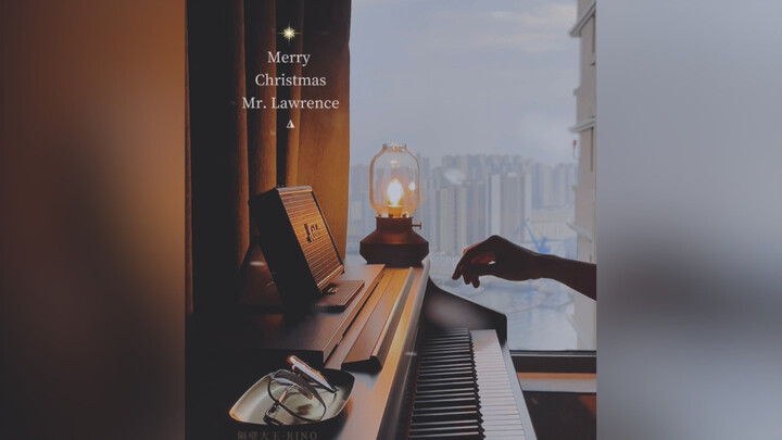 “这首曲子虽然没有歌词，但仿佛听见了无数个故事。”——「Merry Christmas. Mr Lawrence」坂本龙一