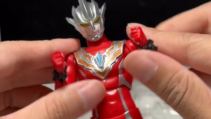 Ultraman Kung Fu Tiongkok? Kedua lengannya yang ganteng membuat Regulus SHF unboxing