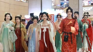 包场看电影喽~穿汉服沉浸式观影《长安三万里》！