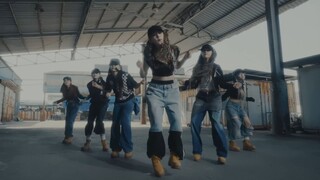 STAYC PIPE DOWN Performance Video