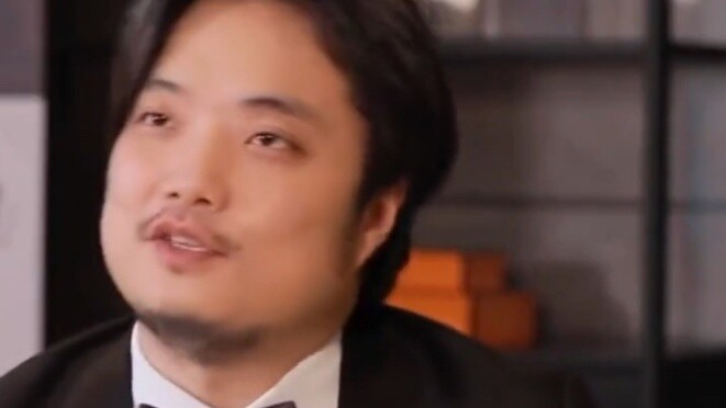 It turns out that Director Wei is also using the 12138 joke in Breaking 2. It seems that Director We